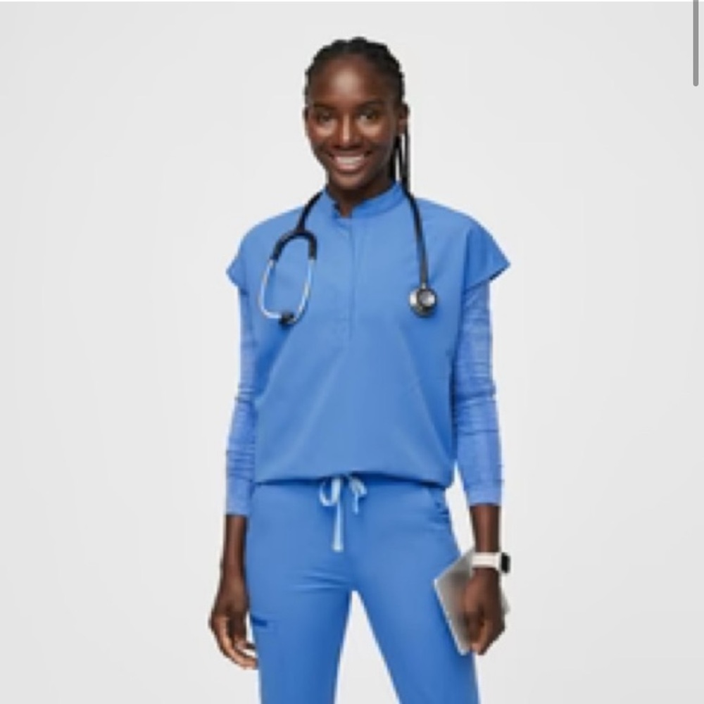 Figs NWT scrub top capri blue LIMITED EDITION COLOR